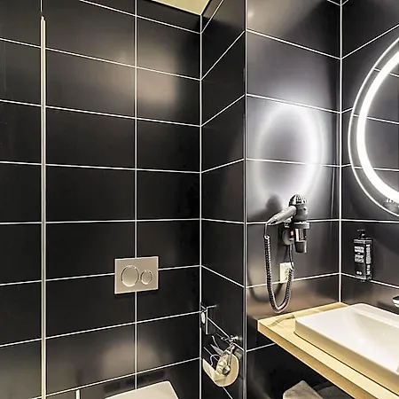 Ibis Styles Arnhem Centre Отель Volkel