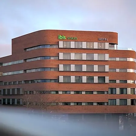 Ibis Styles Arnhem Centre Отель Volkel