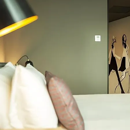 Ibis Styles Arnhem Centre Отель Volkel